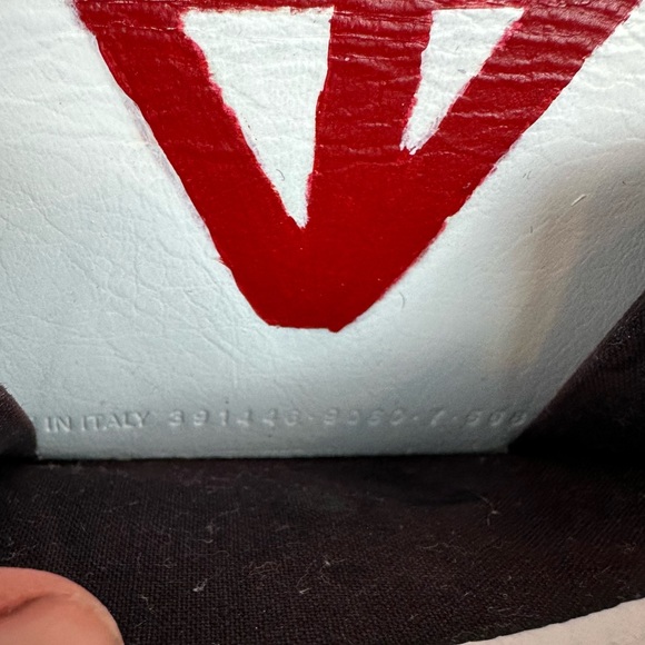 BALENCIAGA Graffiti leather compact wallet wristlet with keychain charm - Picture 10 of 14